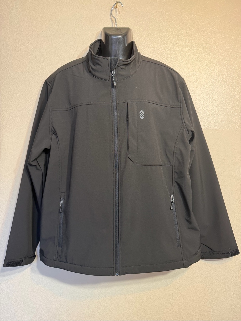 Free Country Black Lightweight Softshell Jacket